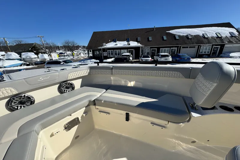 Slide: The Image of Scout 260 LXF 2026 - 36