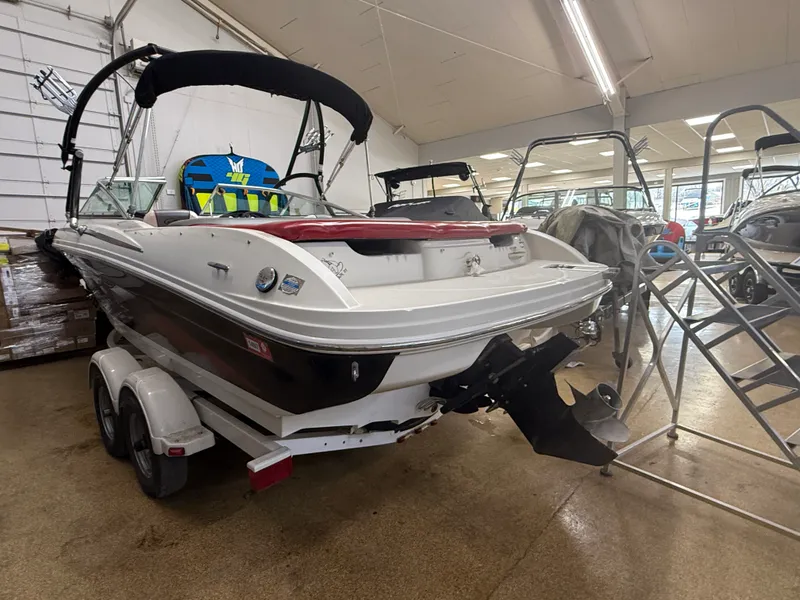 Slide: The Image of Sea Ray 205 Sport 2007 - 3