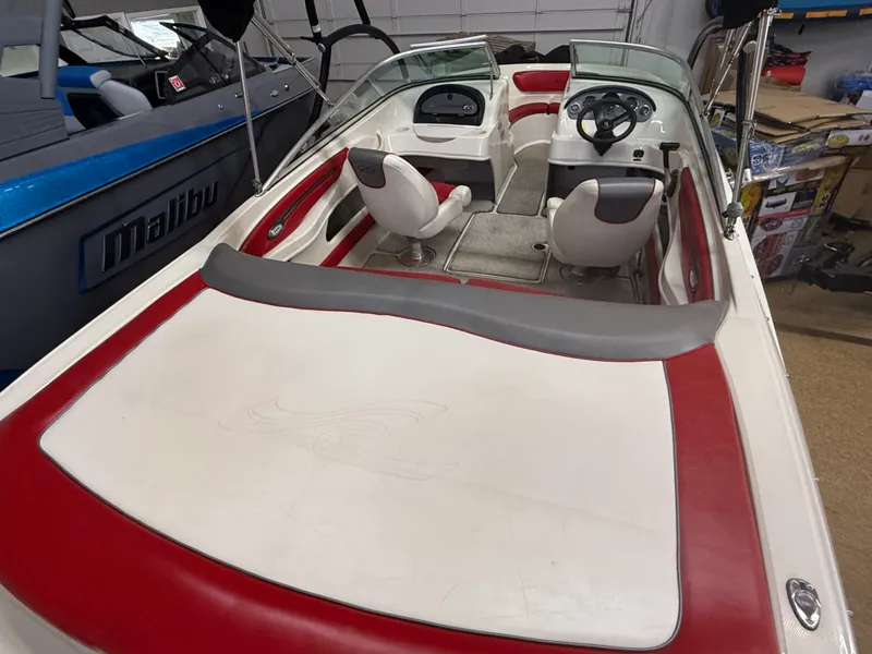 Slide: The Image of Sea Ray 205 Sport 2007 - 4