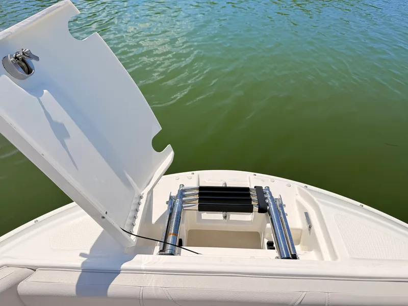 Slide: The Image of Sea Ray SDX 230 Outboard 2026 - 23