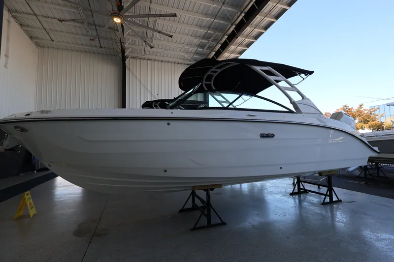 The Image of Sea Ray SDX 270 Outboard 2026 - 0