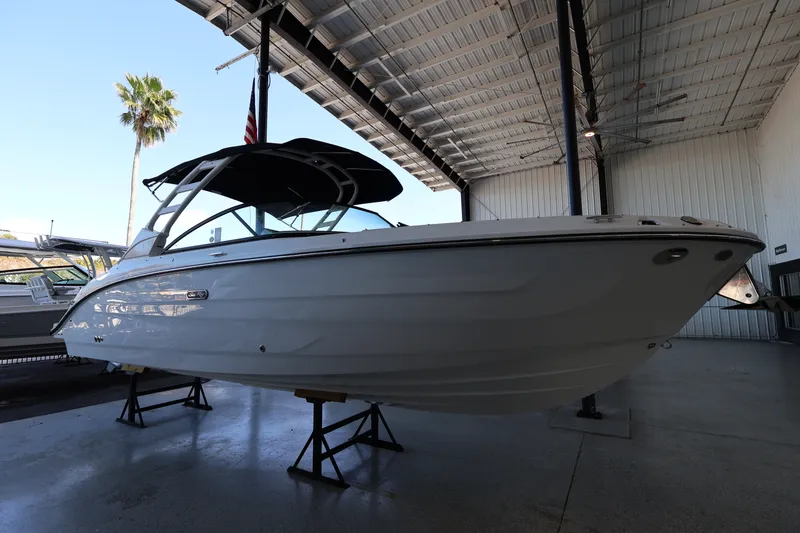 Slide: The Image of Sea Ray SDX 270 Outboard 2026 - 4