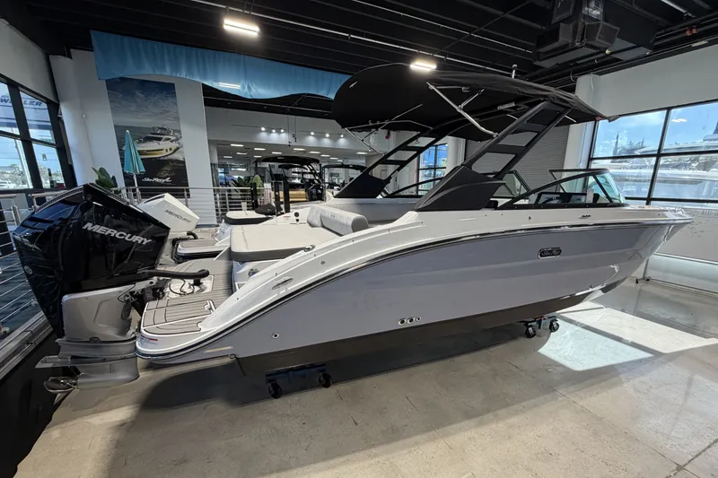 Slide: The Image of Sea Ray SDX 250 Outboard 2026 - 3