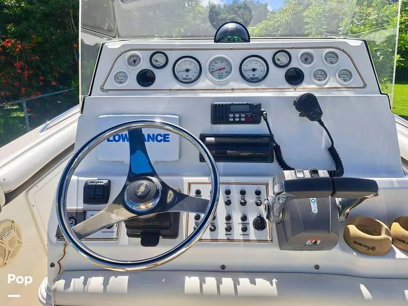 Slide: The Image of Center Console W/storage - 15985427