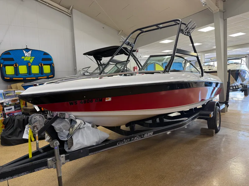 The Image of Malibu WAKESETTER 2002 - 0