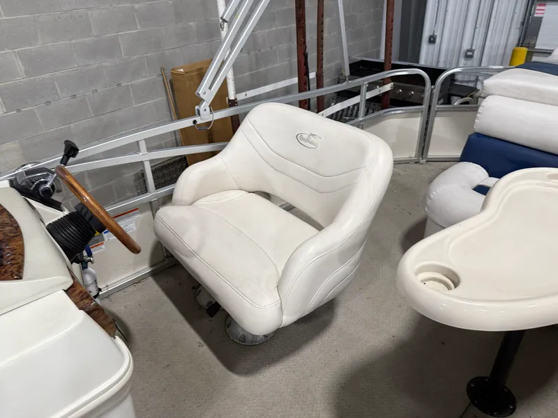 Slide: The Image of Misty Harbor 22 2008 - 12