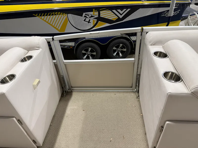 Slide: The Image of Misty Harbor 22 2008 - 9