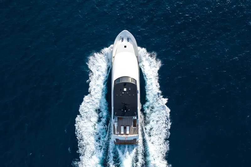 Slide: The Image of Ocean Alexander 28L 2026 - 13