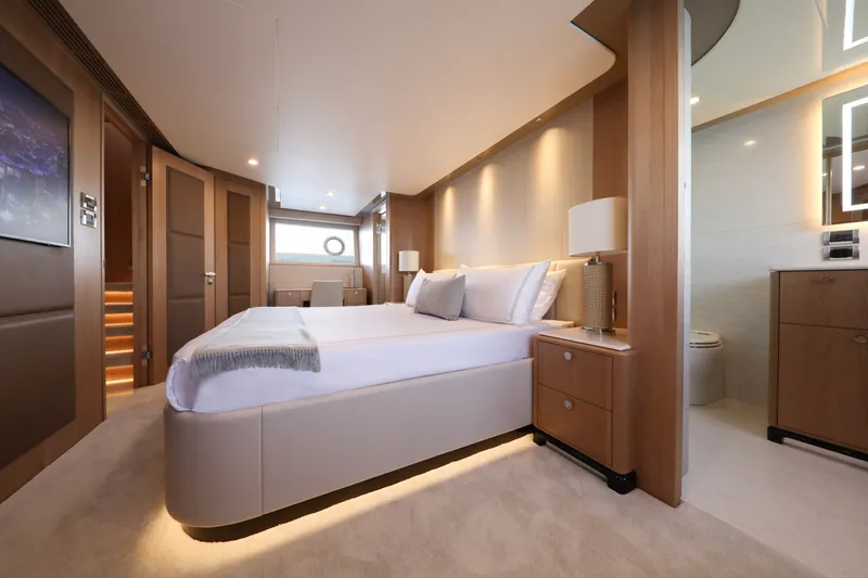 Slide: The Image of Ocean Alexander 28L 2026 - 59