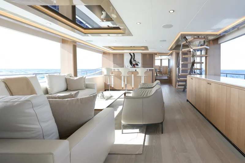 Slide: The Image of Ocean Alexander 28L 2026 - 68