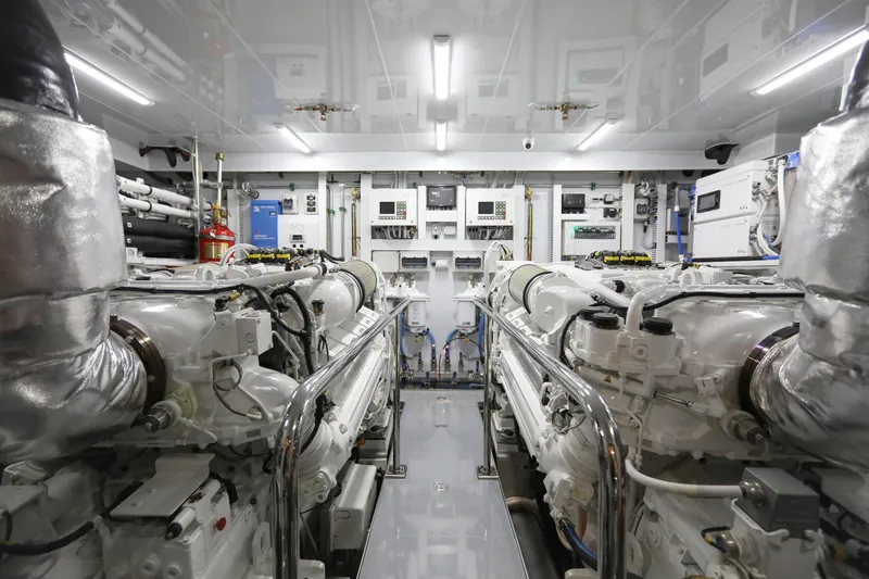 Slide: The Image of Ocean Alexander 28L 2026 - 82