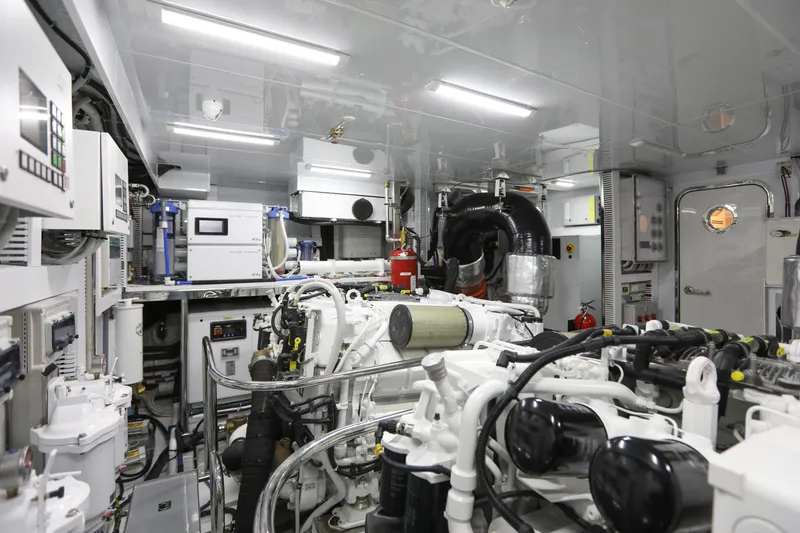 Slide: The Image of Ocean Alexander 28L 2026 - 86