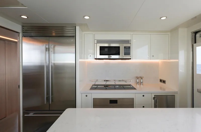 Slide: The Image of Ocean Alexander 28L 2026 - 89