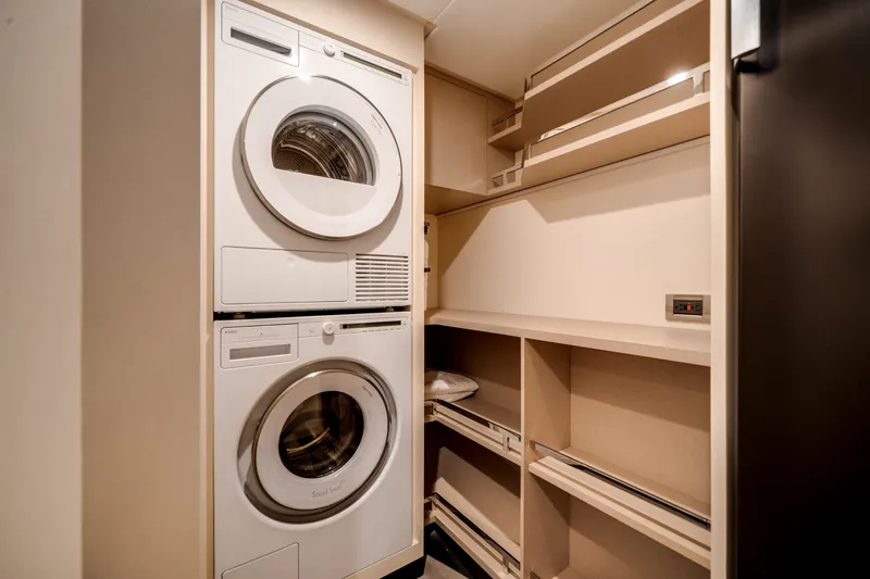 Slide: The Image of Ocean Alexander 30R 2026 - 22