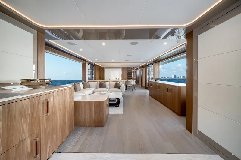 Slide: The Image of Ocean Alexander 30R 2026 - 43