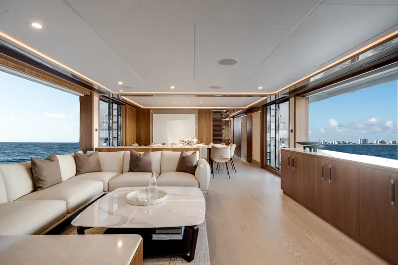 Slide: The Image of Ocean Alexander 30R 2026 - 45