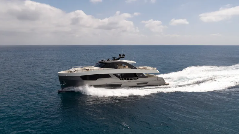 Slide: The Image of Ocean Alexander 30R 2026 - 6