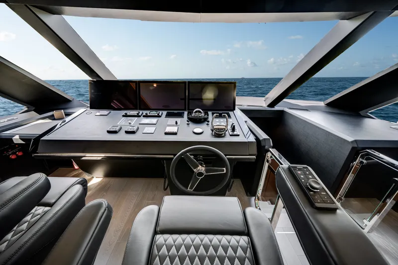 Slide: The Image of Ocean Alexander 30R 2026 - 76