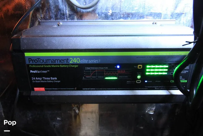 Slide: The Image of Battery Charger - 16049462