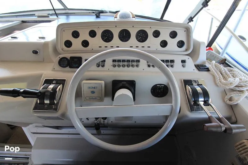 Slide: The Image of Steering Wheel - 16049414