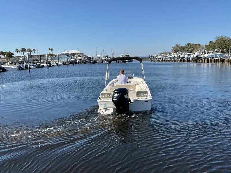 Slide: The Image of Boston Whaler 170 Montauk 2026 - 3