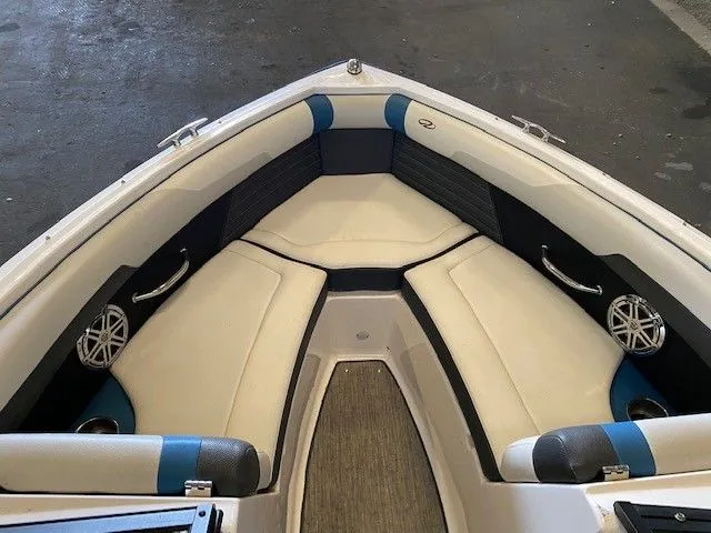 Slide: The Image of Regal 2100 SURF 2016 - 11