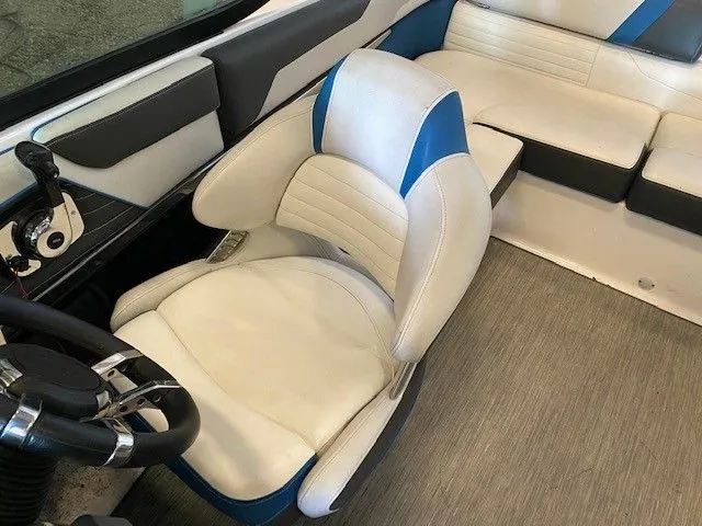 Slide: The Image of Regal 2100 SURF 2016 - 12