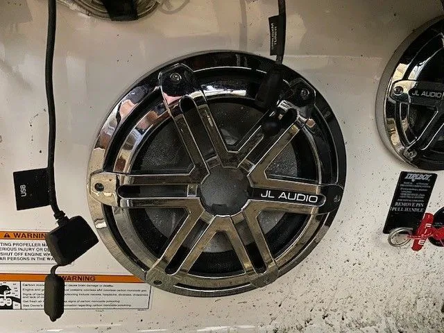 Slide: The Image of Regal 2100 SURF 2016 - 24