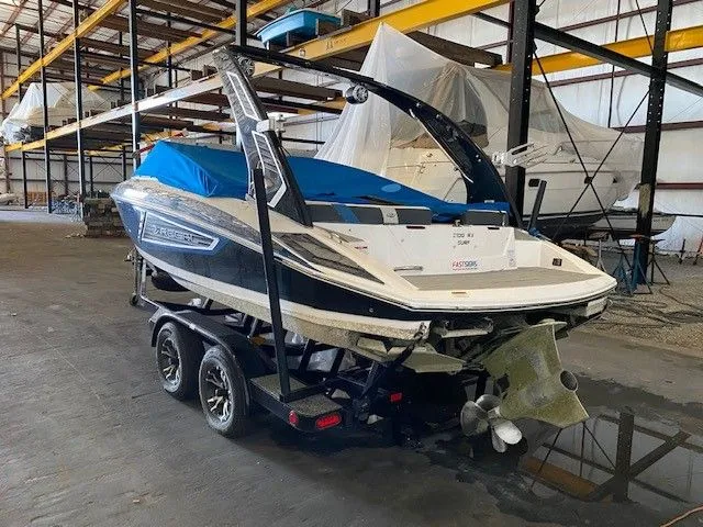 Slide: The Image of Regal 2100 SURF 2016 - 3