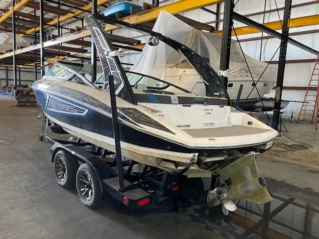 Slide: The Image of Regal 2100 SURF 2016 - 4