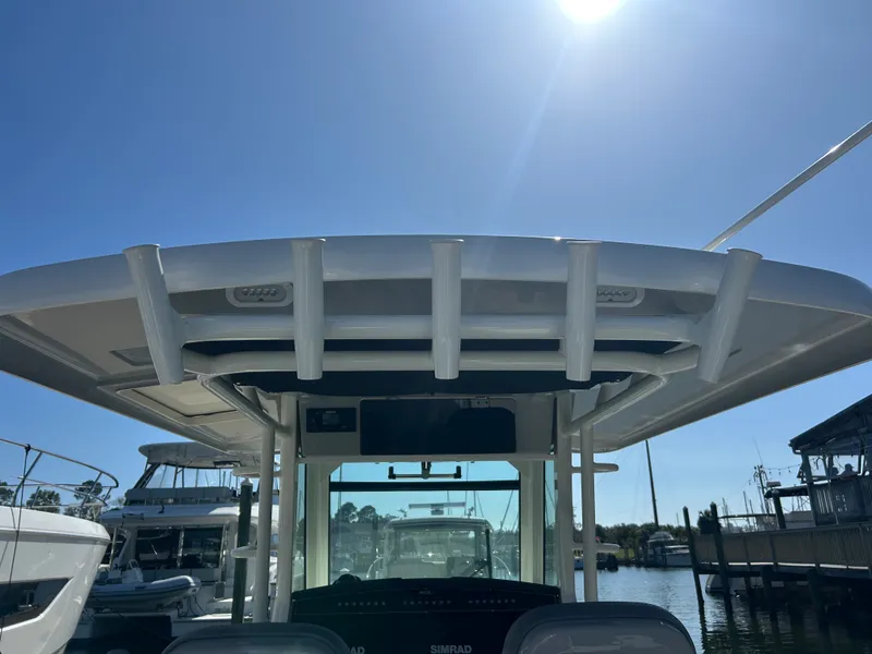 Slide: The Image of Boston Whaler 330 Outrage 2026 - 26