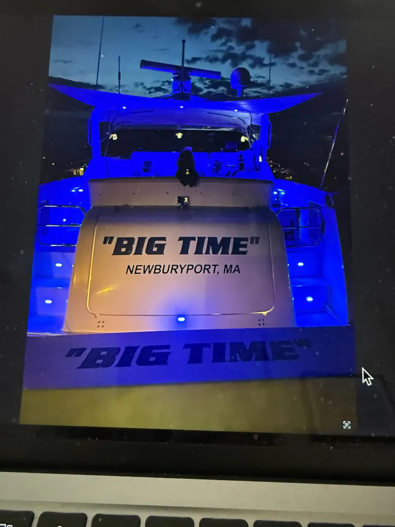 Slide: The Image of Tiara 3500 Express 1996 - 23