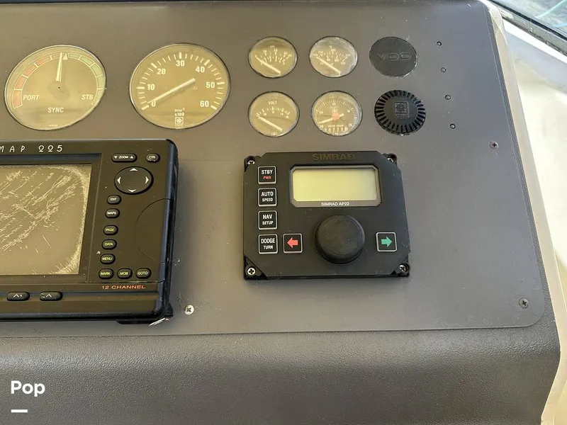 Slide: The Image of Tiara 3300 Open 1992 - 15993879