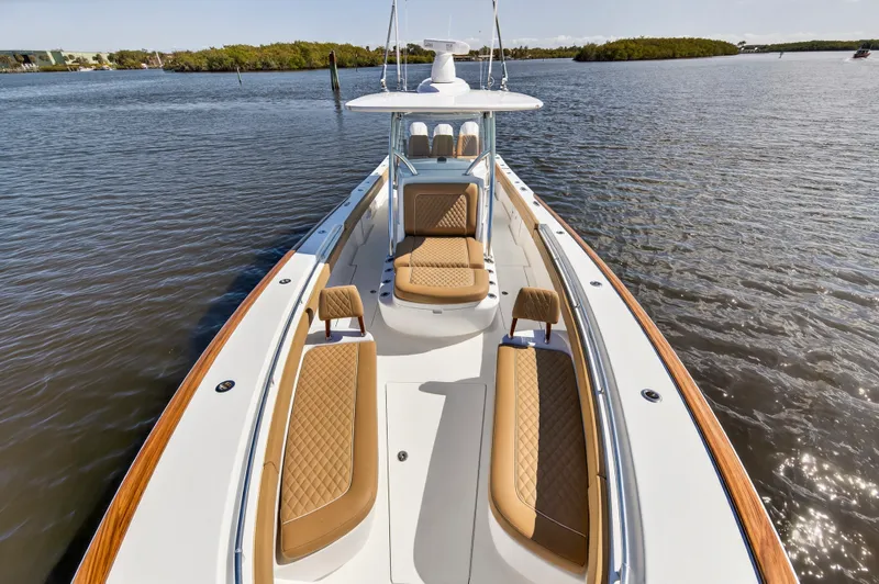Slide: The Image of Valhalla Boatworks V-37 2020 - 17