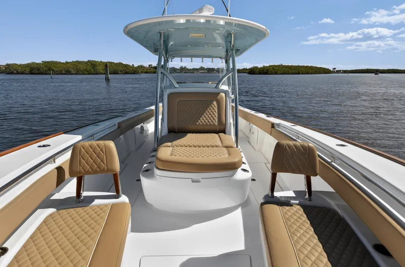 Slide: The Image of Valhalla Boatworks V-37 2020 - 18