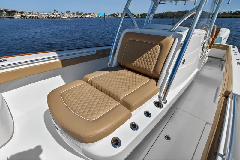 Slide: The Image of Valhalla Boatworks V-37 2020 - 23