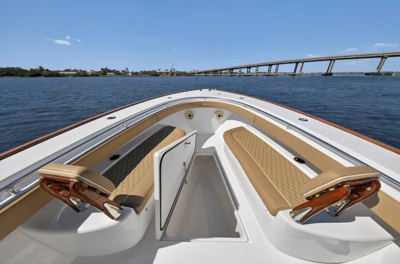 Slide: The Image of Valhalla Boatworks V-37 2020 - 27