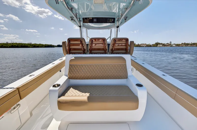 Slide: The Image of Valhalla Boatworks V-37 2020 - 39