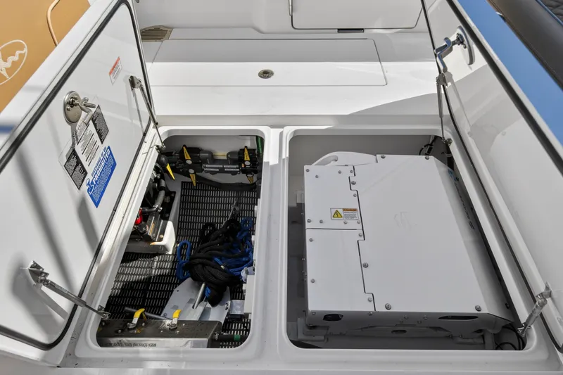 Slide: The Image of Valhalla Boatworks V-37 2020 - 42