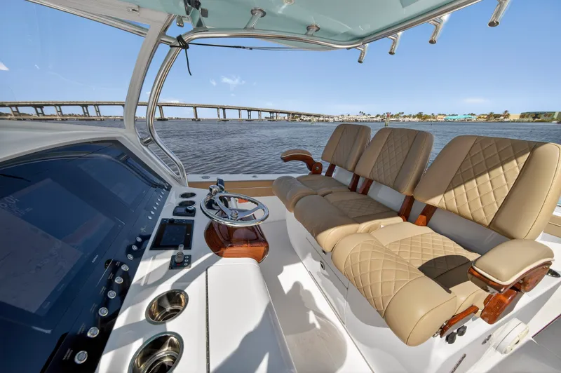 Slide: The Image of Valhalla Boatworks V-37 2020 - 47