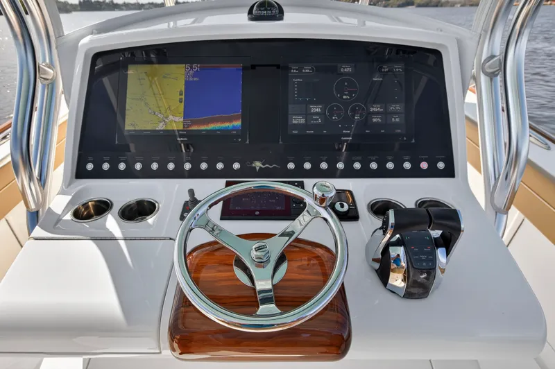 Slide: The Image of Valhalla Boatworks V-37 2020 - 50