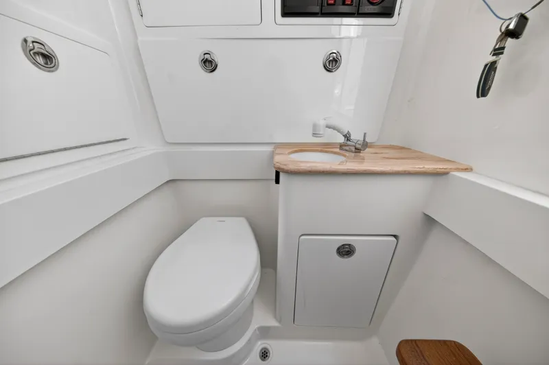 Slide: The Image of Valhalla Boatworks V-37 2020 - 58