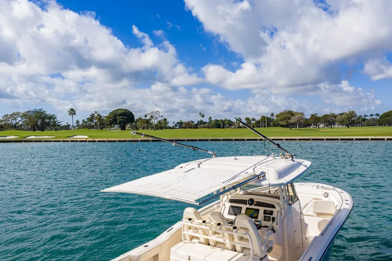 Slide: The Image of Grady-White 326 CAN 2024 - 15