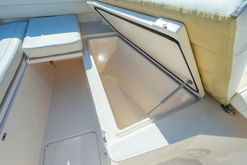 Slide: The Image of Grady-White 326 CAN 2024 - 38