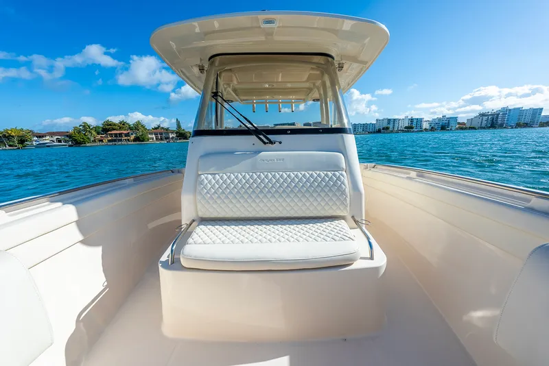 Slide: The Image of Grady-White 326 CAN 2024 - 42