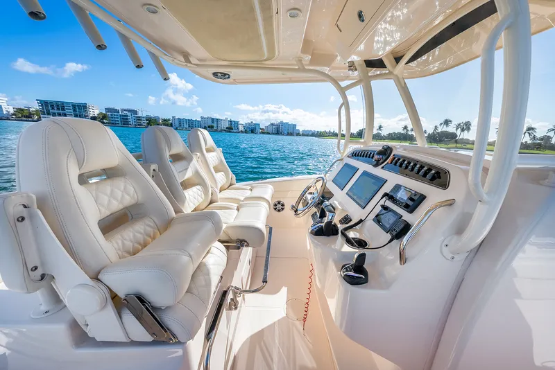 Slide: The Image of Grady-White 326 CAN 2024 - 54