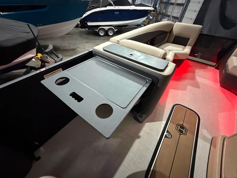 Slide: The Image of Harris Sunliner 230 2026 - 18