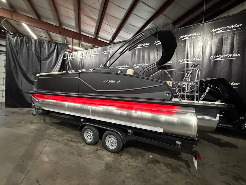 Slide: The Image of Harris Sunliner 230 2026 - 2