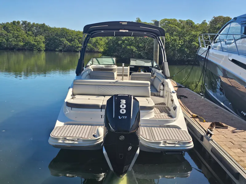 Slide: The Image of Sea Ray 270 SD-OB 2024 - 2