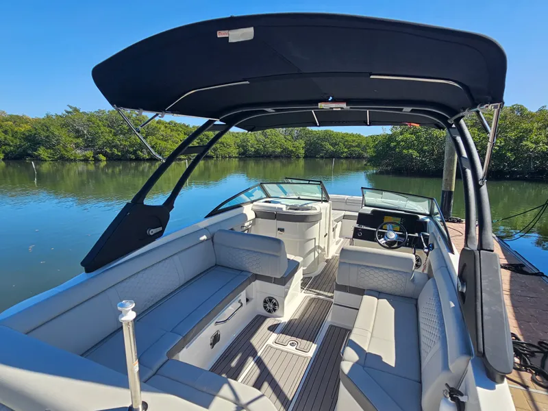Slide: The Image of Sea Ray 270 SD-OB 2024 - 7